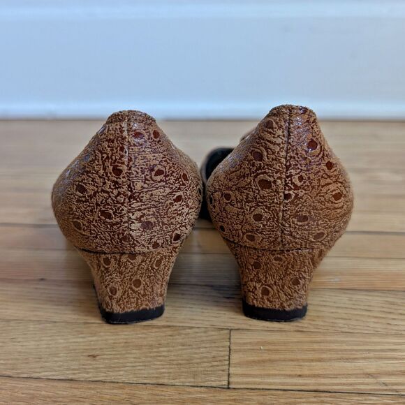 Vintage 70s Ros Hommerson Leather Shoes T-Strap Brown Dancing Heels Croc Size 6 - Picture 5 of 12